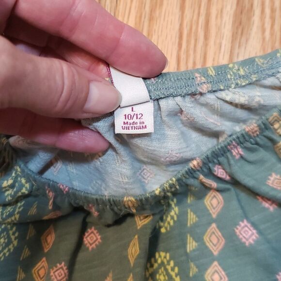 Like New! So Green Top, sz Large 10/12 - Picture 3 of 4